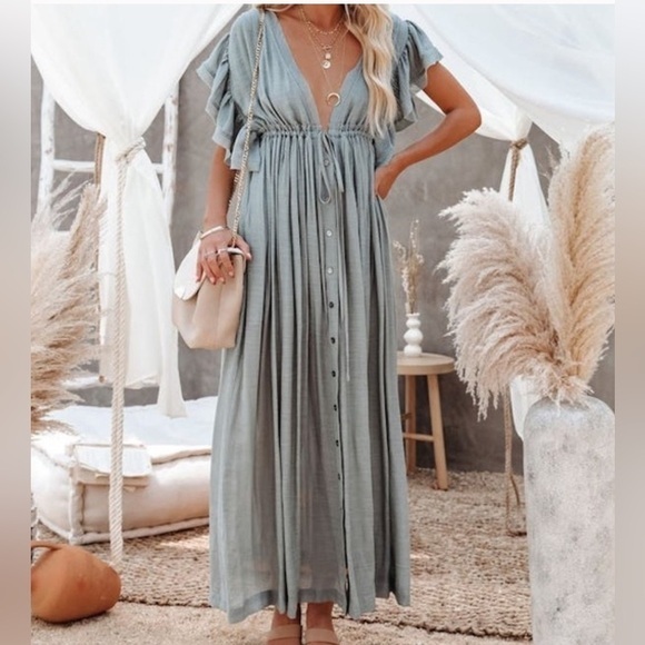 Chic Gray Maxi Dress with Ruffle Sleeves - Picture 3 of 7